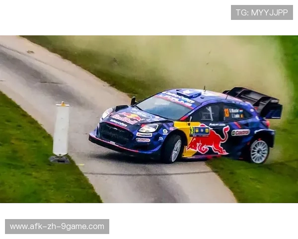 英国WRC站：湿滑山路考验车手极限